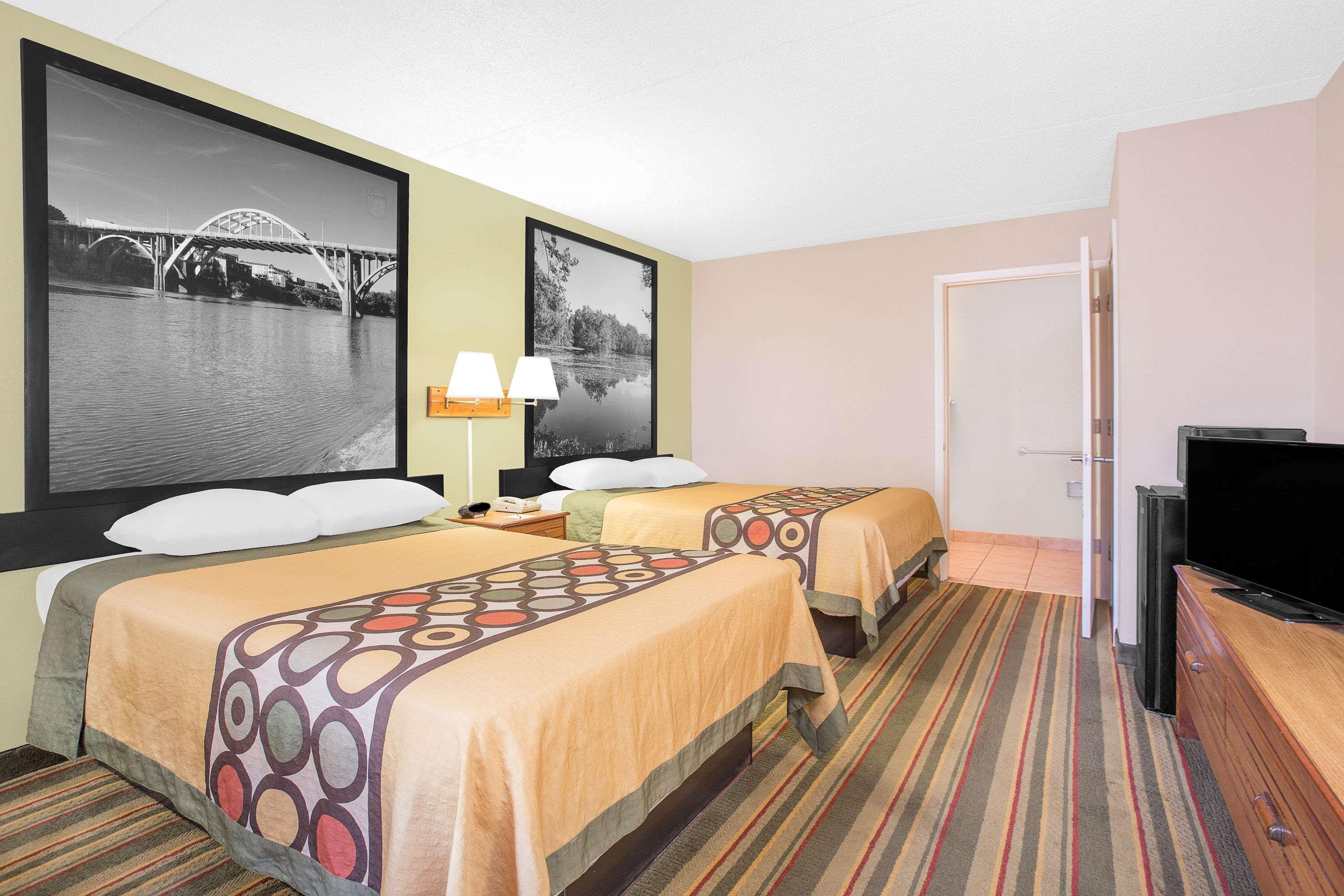 Super 8 By Wyndham Eufaula Hotel Exterior photo
