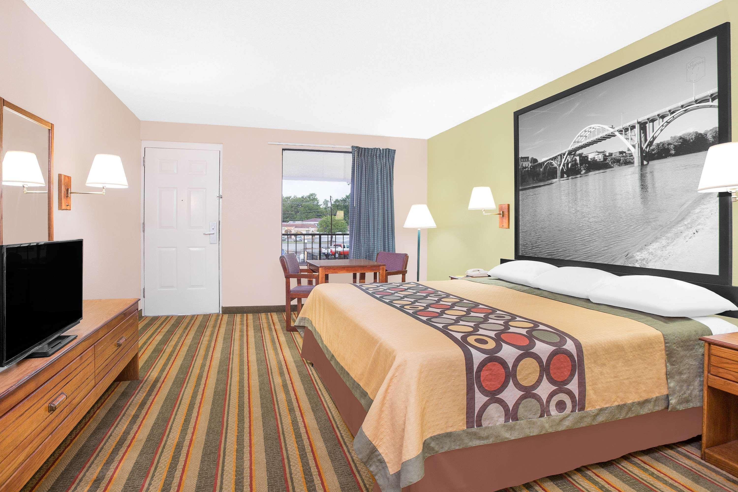 Super 8 By Wyndham Eufaula Hotel Exterior photo